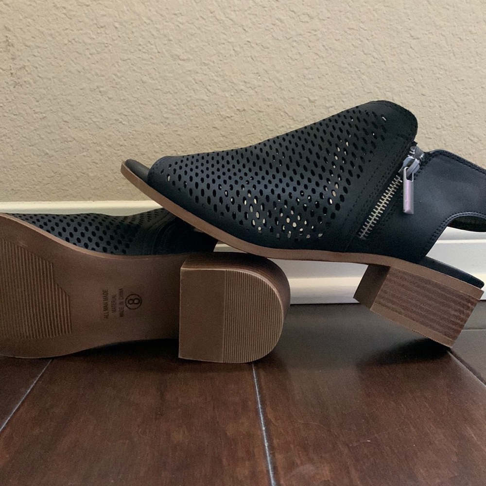NEW Soda Mesh Wedges